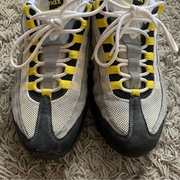 Nike | air max size 9.5 - Picture 7 of 7